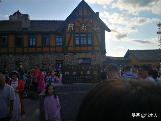 夏天适合去哪里旅游（国内）？